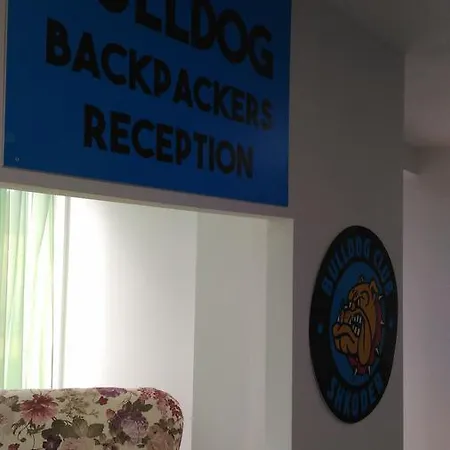 Bulldog Backpackers