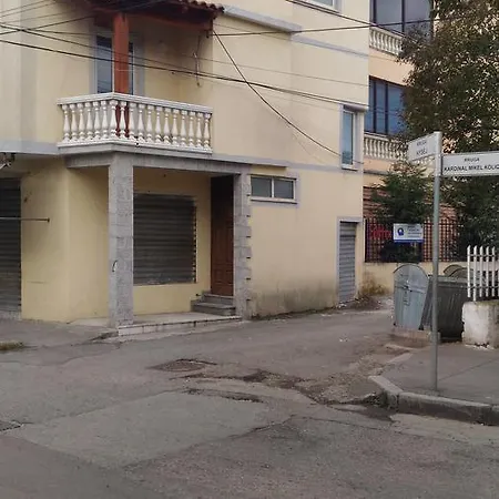 旅馆 Bulldog Backpackers Shkodër